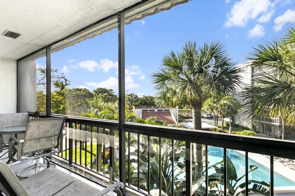 2550 Presidential Way West Palm Beach FL 33401
