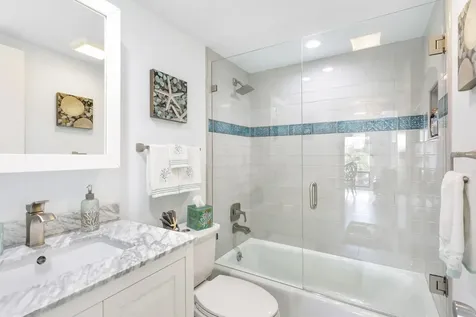 2550 Presidential Way West Palm Beach FL 33401