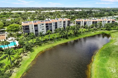 2550 Presidential Way West Palm Beach FL 33401