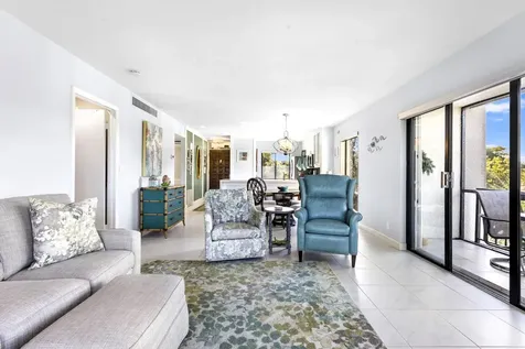 2550 Presidential Way West Palm Beach FL 33401