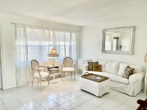 34 Kent C West Palm Beach FL 33417