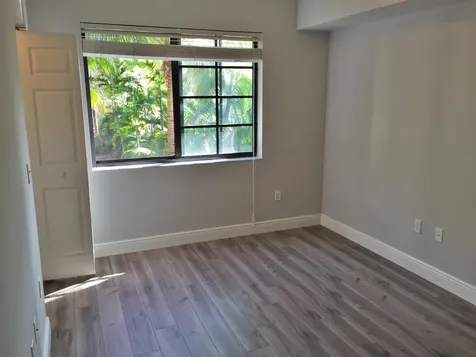 4905 Midtown Lane Palm Beach Gardens FL 33418