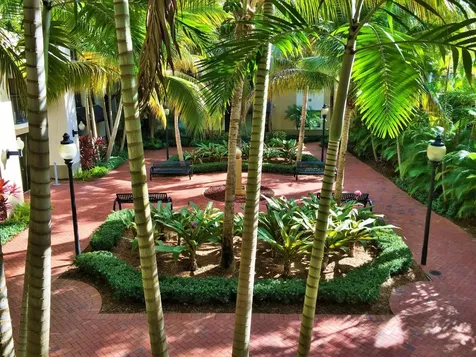 4905 Midtown Lane Palm Beach Gardens FL 33418