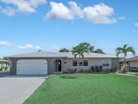 2485 Se Saphire Terrace Terrace Port Saint Lucie FL 34952