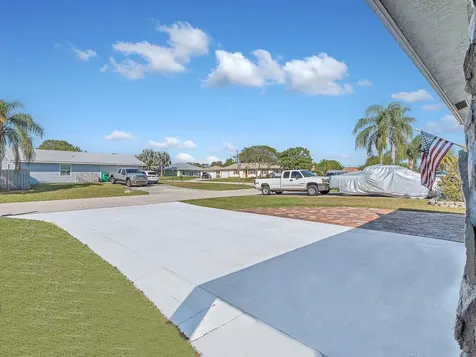 2485 Se Saphire Terrace Terrace Port Saint Lucie FL 34952