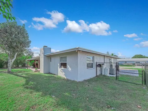 2485 Se Saphire Terrace Terrace Port Saint Lucie FL 34952
