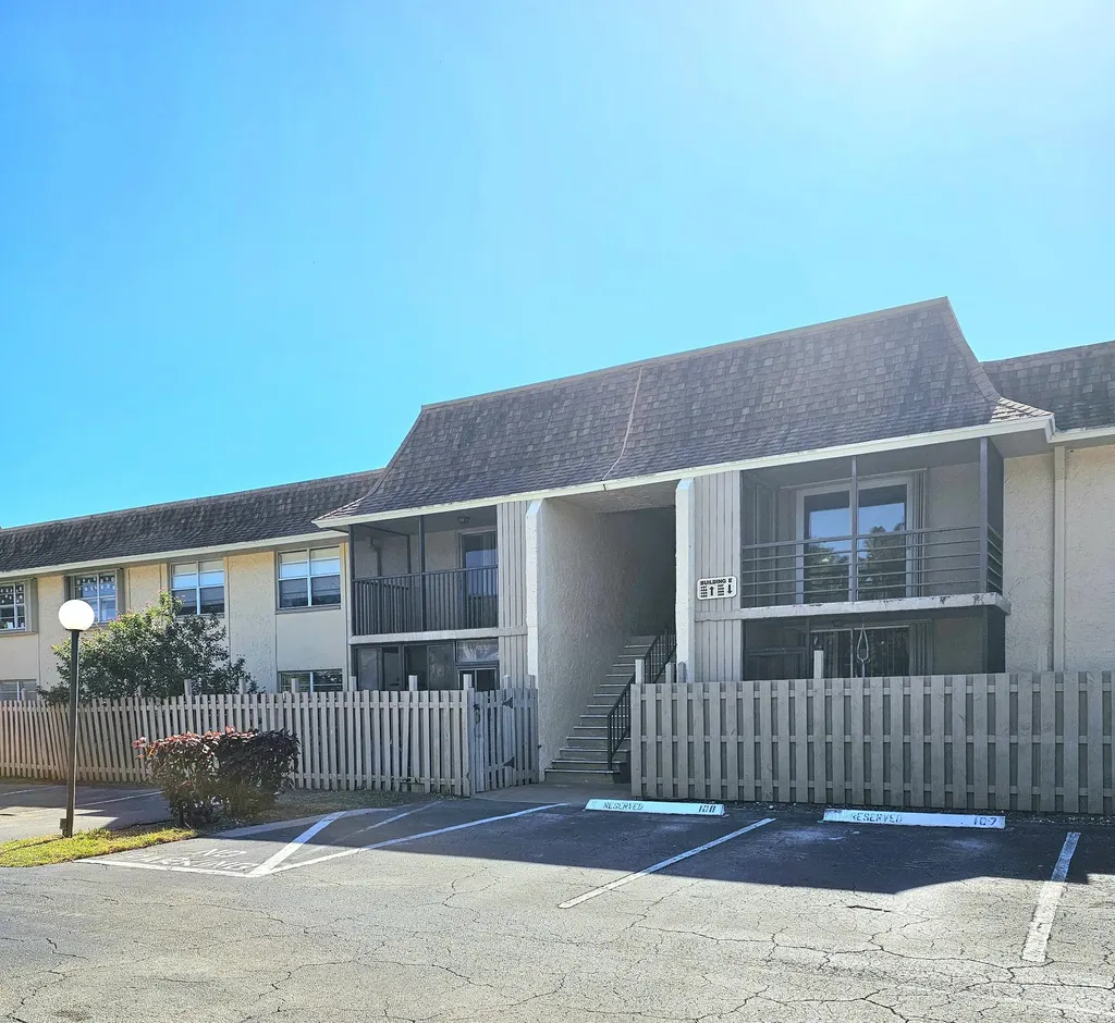 1271 Nw 13th Street Boca Raton FL 33486