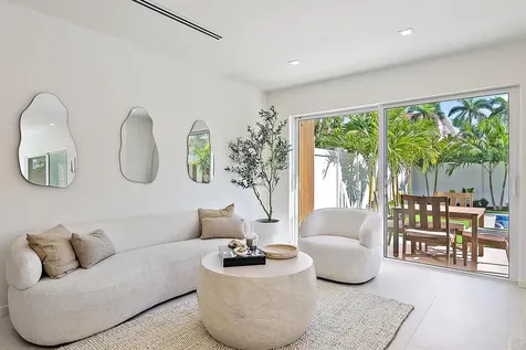 107 Sandal Lane Palm Beach Shores FL 33404