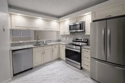 3826 Whitehall Drive West Palm Beach FL 33401