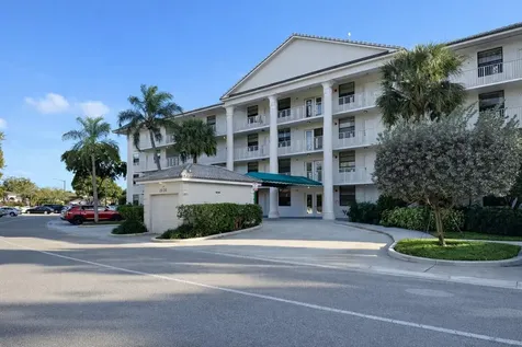 3826 Whitehall Drive West Palm Beach FL 33401