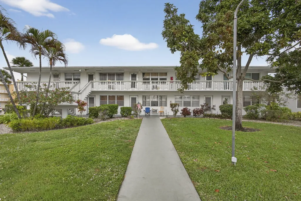 197 Andover H West Palm Beach FL 33417
