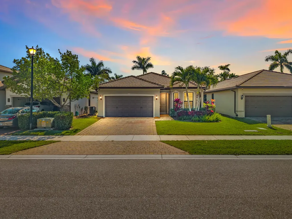 8359 Hanoverian Drive Lake Worth FL 33467