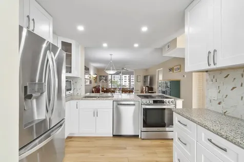 27 Abbey Lane Delray Beach FL 33446