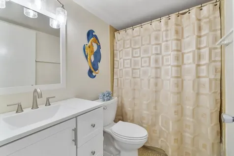 27 Abbey Lane Delray Beach FL 33446