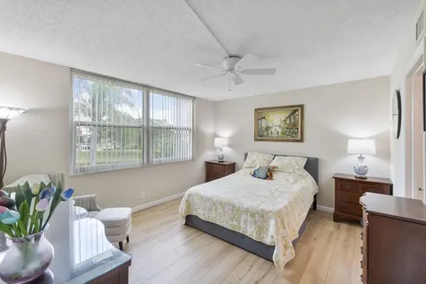 27 Abbey Lane Delray Beach FL 33446