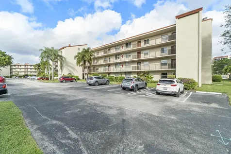 27 Abbey Lane Delray Beach FL 33446