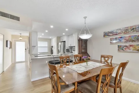 27 Abbey Lane Delray Beach FL 33446