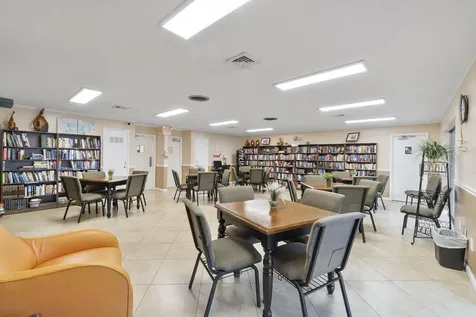 27 Abbey Lane Delray Beach FL 33446