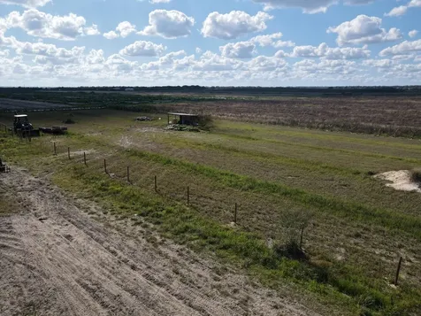 6694 5th Road LaBelle FL 33935
