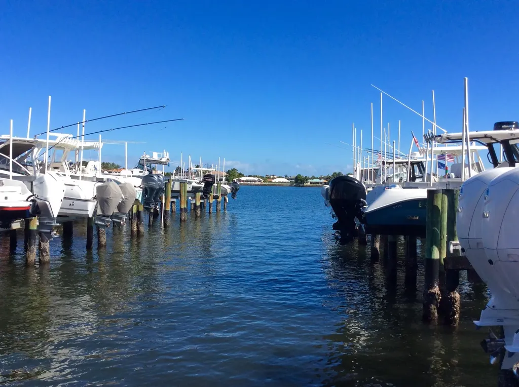 157 Yacht Club Way Hypoluxo FL 33462