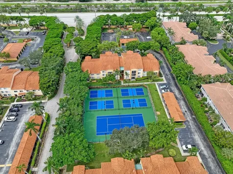157 Yacht Club Way Hypoluxo FL 33462