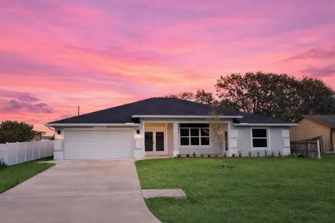 655 Sw Seagull Terrace Port Saint Lucie FL 34953