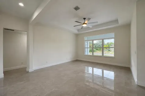655 Sw Seagull Terrace Port Saint Lucie FL 34953