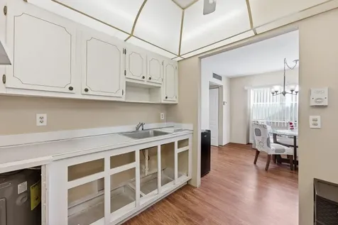 207 Saxony Delray Beach FL 33446