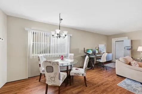207 Saxony Delray Beach FL 33446