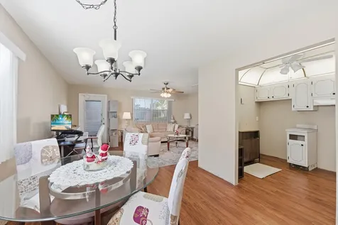 207 Saxony Delray Beach FL 33446