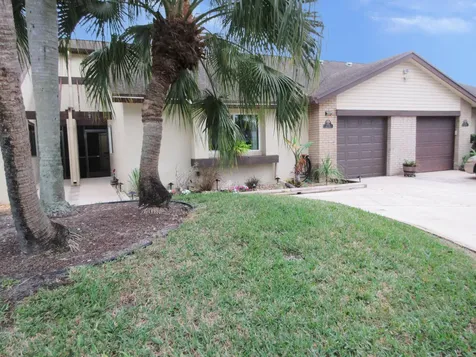 216 Meander Circle Royal Palm Beach FL 33411