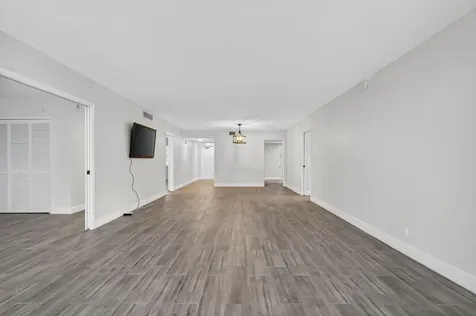 545 Oaks Lane Pompano Beach FL 33069
