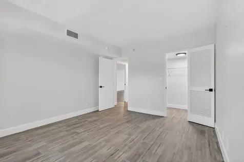 545 Oaks Lane Pompano Beach FL 33069