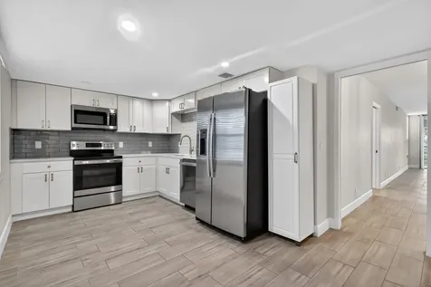 545 Oaks Lane Pompano Beach FL 33069