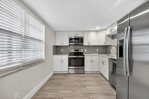 545 Oaks Lane Pompano Beach FL 33069