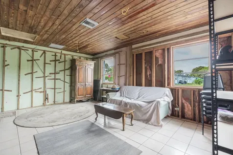 945 Miner Road Lake Worth FL 33462