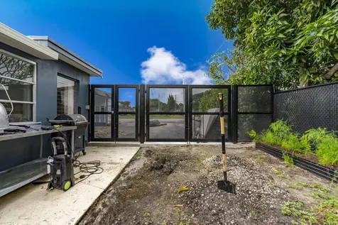 945 Miner Road Lake Worth FL 33462