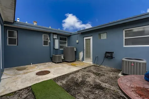945 Miner Road Lake Worth FL 33462