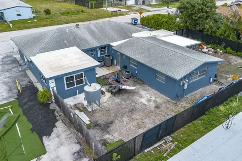 945 Miner Road Lake Worth FL 33462