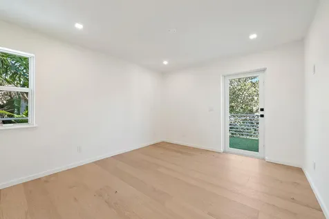 107 Sandal Lane Palm Beach Shores FL 33404