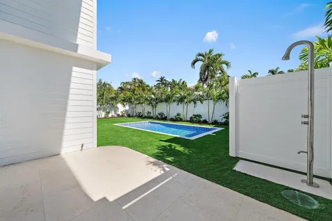 107 Sandal Lane Palm Beach Shores FL 33404