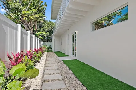 107 Sandal Lane Palm Beach Shores FL 33404