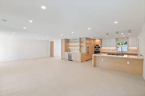 107 Sandal Lane Palm Beach Shores FL 33404