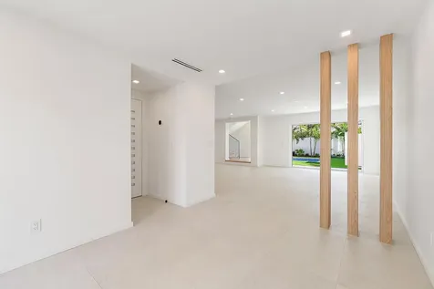 107 Sandal Lane Palm Beach Shores FL 33404