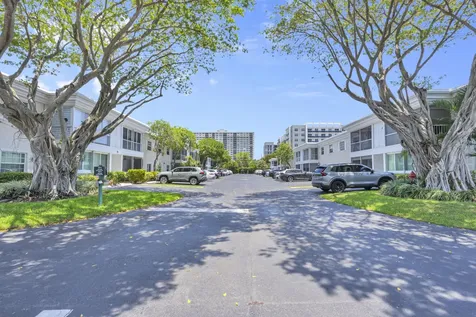 6487 Bay Club Drive Fort Lauderdale FL 33308
