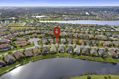 12407 Sw Weeping Willow Avenue Port Saint Lucie FL 34987