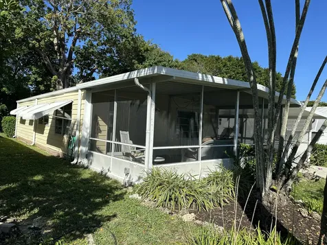 8435 E Club Road Boca Raton FL 33433