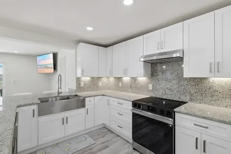 1636 Se 39th Street Cape Coral FL 33904