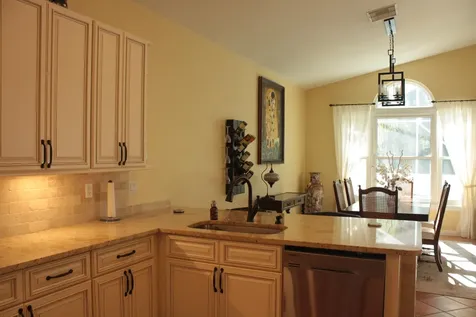 639 Sw Lake Charles Circle Port Saint Lucie FL 34986