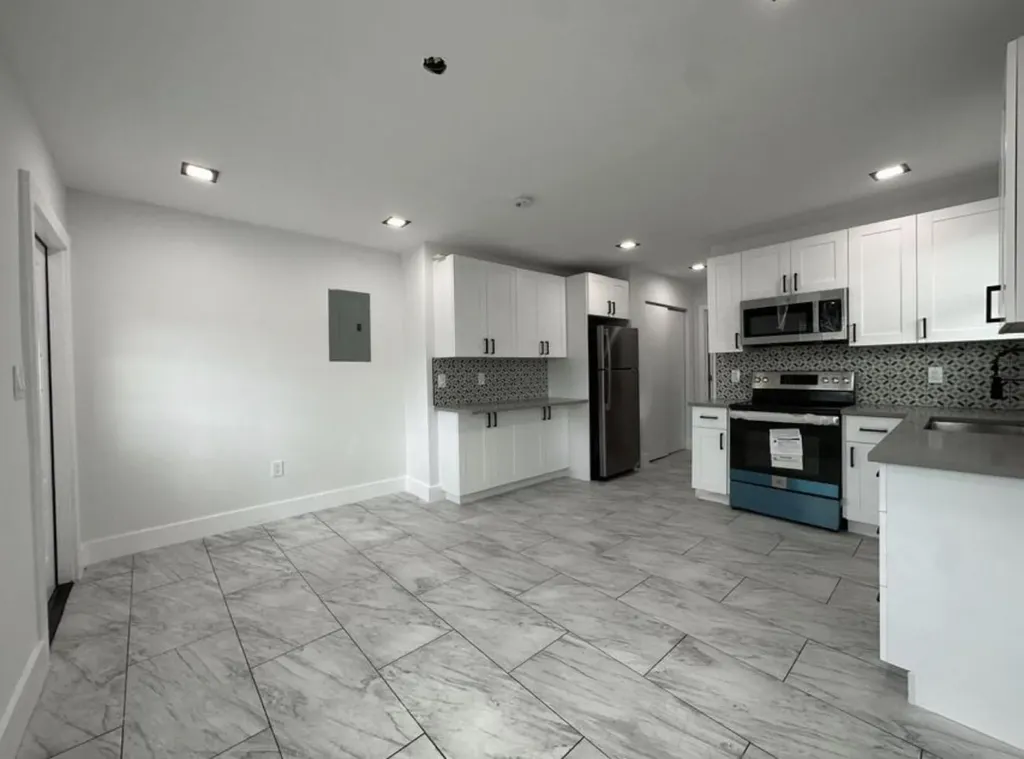 707 NW 3rd Avenue Pompano Beach FL 33060